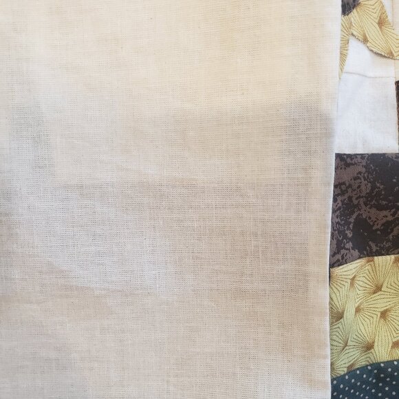 Hand Quilted Cream, Green, Brown and Gold Sunflower Valance - Picture 6 of 6